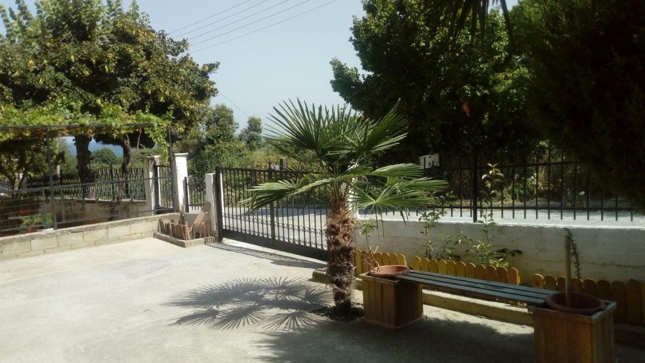 Residenza Monopati Beach Methoni Pierias Apartamento Exterior foto